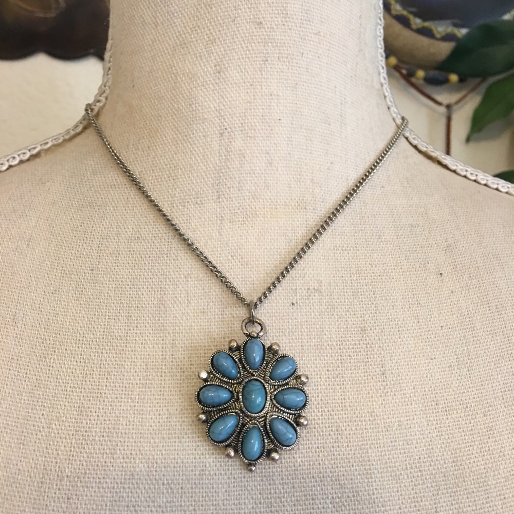 Vintage faux turquoise pendant on chain necklace